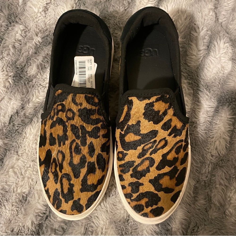 UGG Cahlvan Calf Hair Slide On Sneaker - Picture 5 of 6